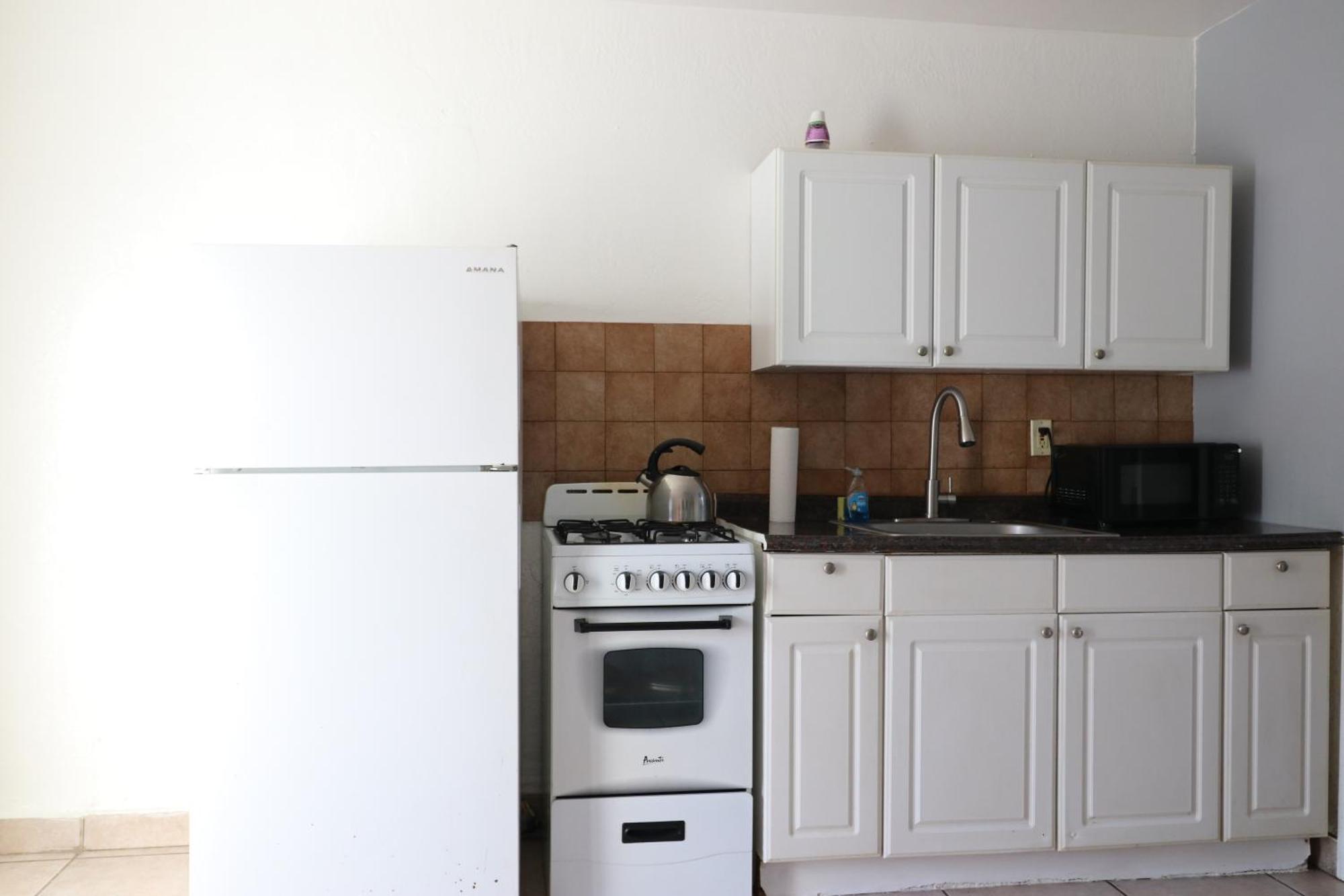 Hallandale Beach Motel With Free Parking And Full Kitchen ! No Extra Fees! Accepting Cash! Extérieur photo